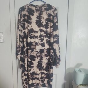 SHEIN Black and Cream Long Sleeve Tie-Dye Dress